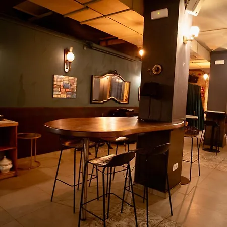 Lincoln Lounge Hotel 3*