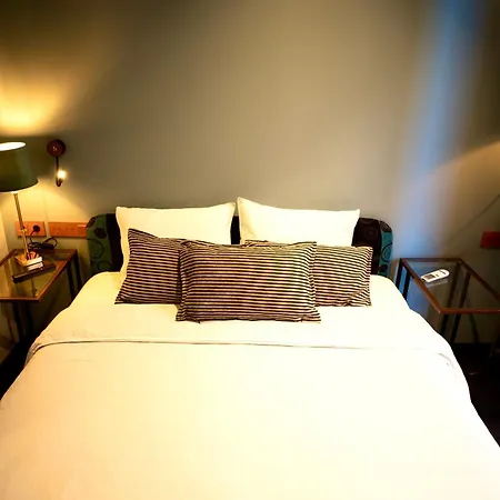 Lincoln Lounge 3*