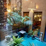 Ξενοδοχείο Lincoln Lounge 3*