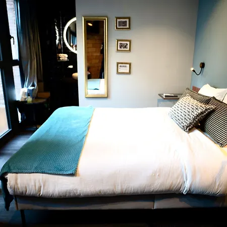 Lincoln Lounge 3*
